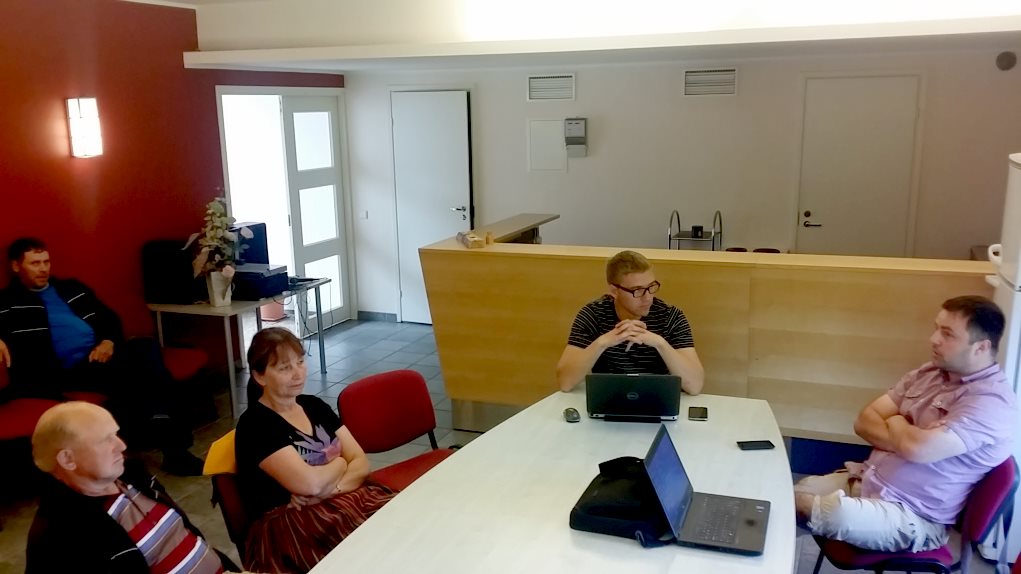 Jahindusnõupidamine Kihnus.