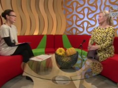 Katrin Viirpalu Terevisioonist läheb naisküttide seltsi jahile jahipasunat puhuma