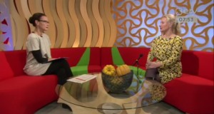 Katrin Viirpalu Terevisioonist läheb naisküttide seltsi jahile jahipasunat puhuma