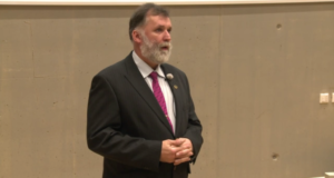 EJS tegevjuht 2017. aasta SAK lepingutest ja uutest nõuetest.