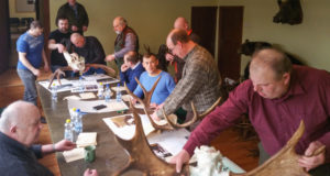 Jahitrofee hindamine luubi all