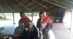 EJS naistöötajad olid koolitusel Kihnus