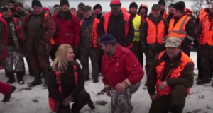 Jõuluaegses saates käidi hundijahil ja jahirahu tseremoonial