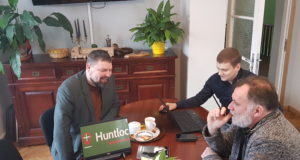 EJS ja Huntloc pidasid nõu