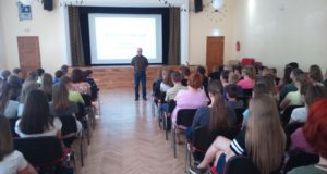 „Igal linnul oma laul“