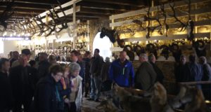 VIDEO & GALERII! Põltsamaa lossis avati üleriiklik jahitrofeede näitus (uuendatud 19.04)