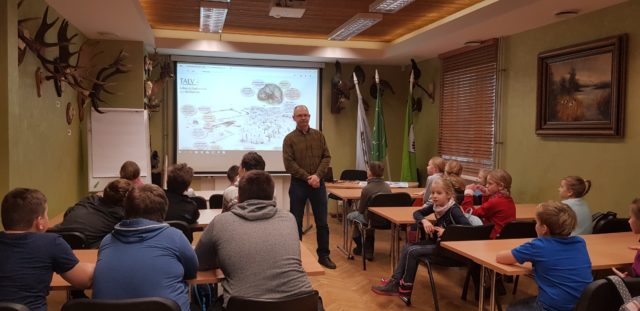 pikavere kooli lapsed külas