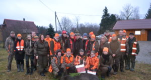 Naiskütid pidasid Kohtla-Nõmmel seajahti