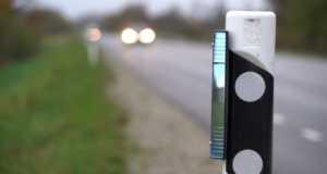 Helkurpostid hoiatavad metsloomi ohtliku sõidutee eest