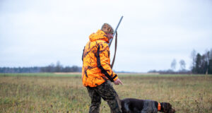 Eesti Seisukoerte Liit käis linnukoertega ja nende omanikega faasanijahil