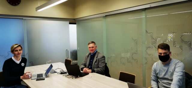 ejs kohtumine häirekeskuse karmen oksaga