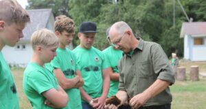 GALERII! Hiiumaal õpiti tundma loodust ja jahindust