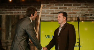 Laeva jahiseltsi juht Viljar Ilves pälvis tunnustuse pärandniitude majandajana