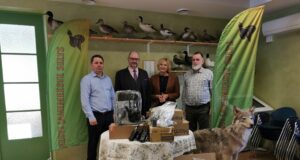 EJS andis üle kampaania käigus korjatud raadiosaatjad