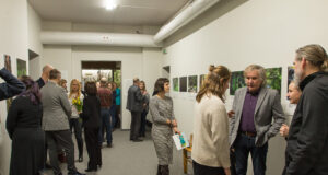 Eesti karufotod aitavad lõunanaabritel mesikäppa tundma õppida