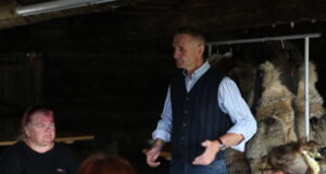 Leedukas koolitab kokkutulekul jahimehi