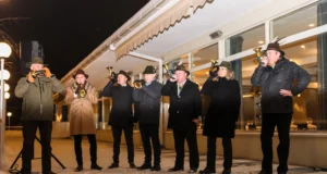 GALERII: Pärnus kuulutati jõulupühadeks välja jahirahu