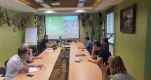 Kokkutulekust tehti kokkuvõtteid Kokkutuleku toimkond. Foto EJS