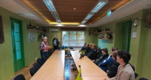 Kehra õpilased tutvusid jahimeeste seltsiga