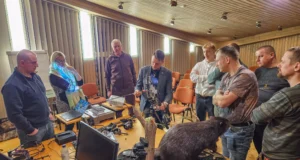 Tartu Jahindusklubis tutvustati vibujahti koprale