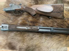 Müüa hästi hoitud sileraudne jahipüss